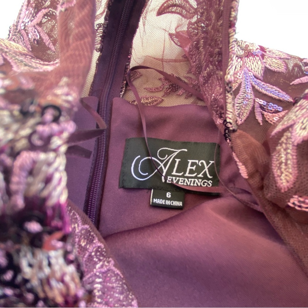 NEW Alex Evenings Embroidered Floral Lace Cocktail Dress Cap Sleeves Size 6 Plum - Picture 9 of 14